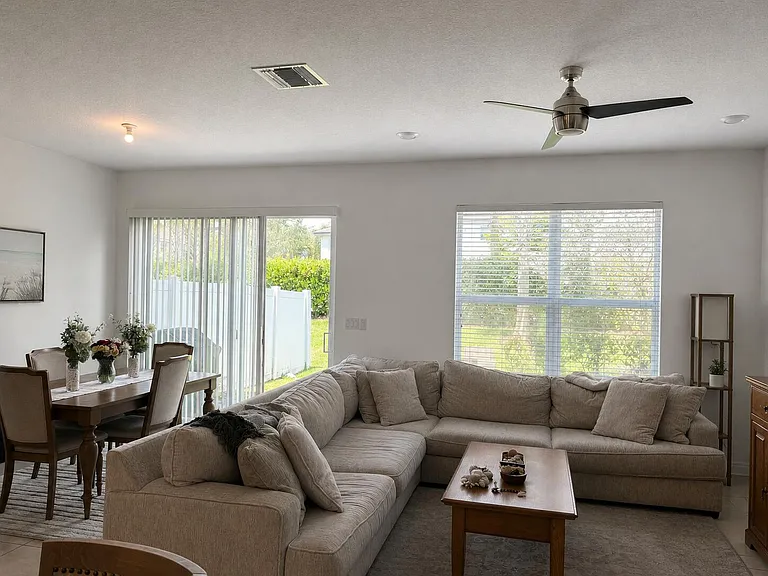 4329 Veleiros Ave — Photo 5