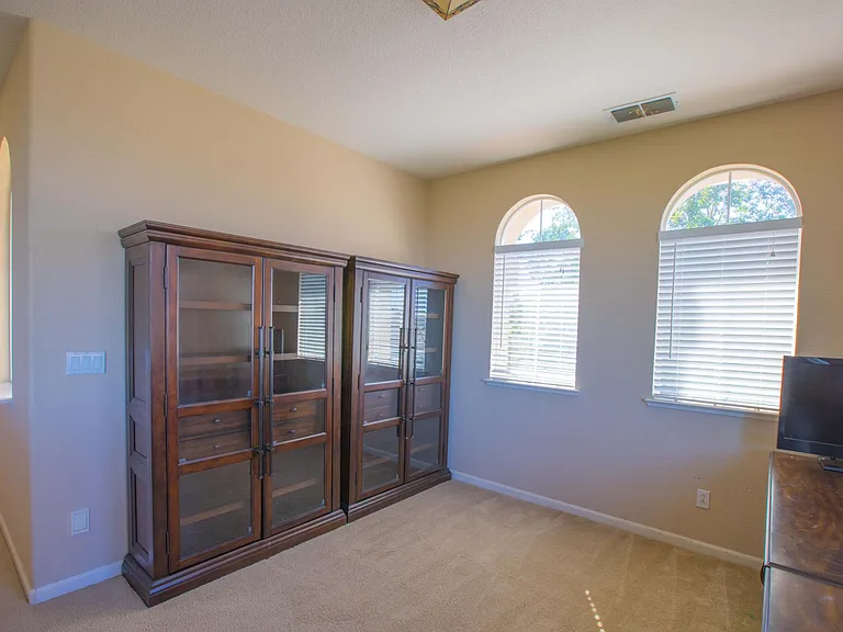 2674 Torrey Pines Dr — Photo 8