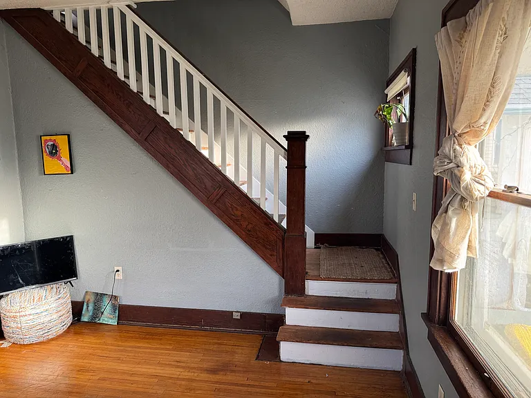 804 S 1st Ave — Photo 6