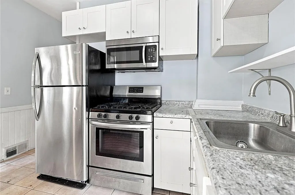 2 bed, 1000 sqft, $1,500 — Photo 4