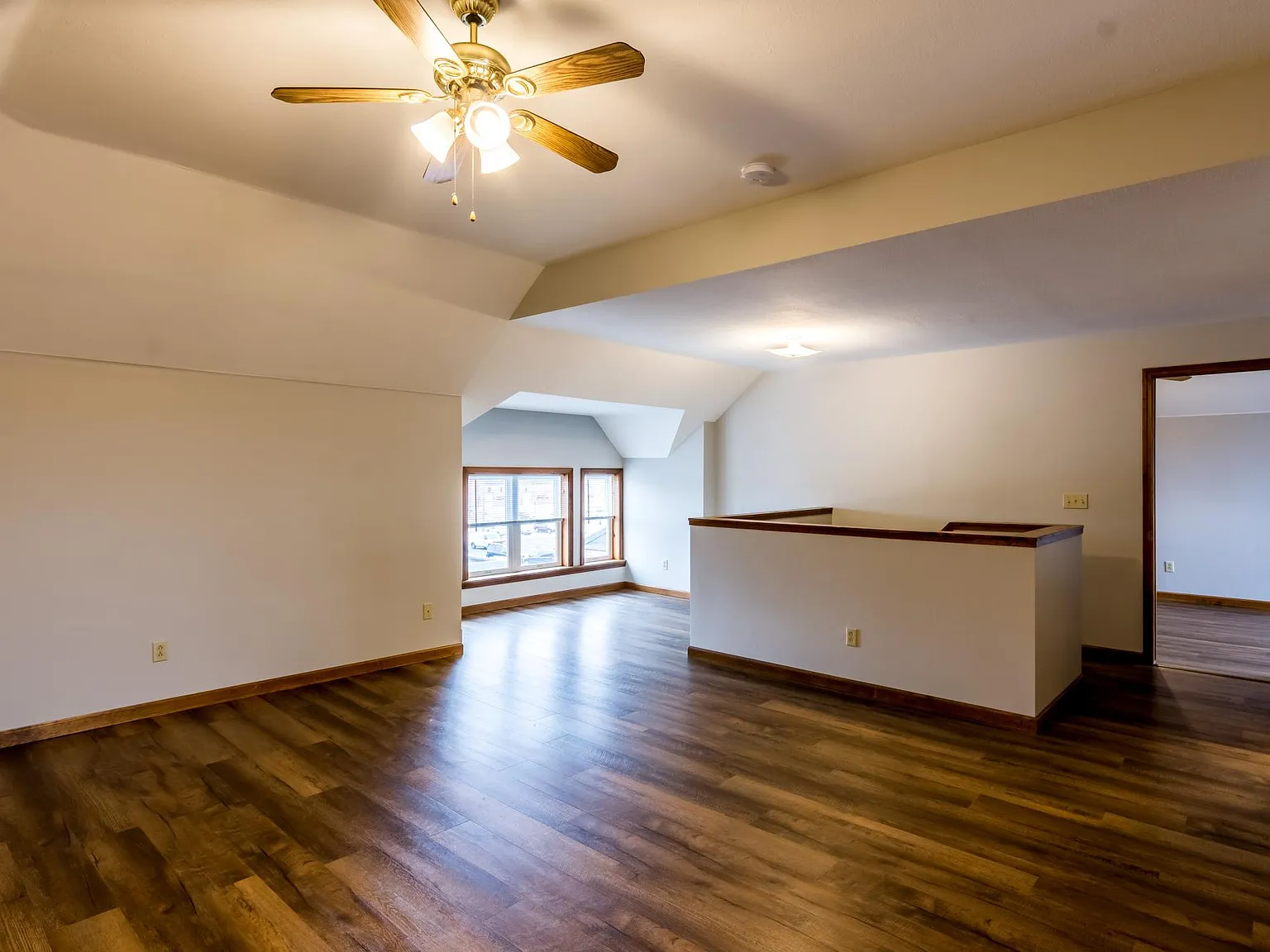 1 bed, $1,100 — Photo 4