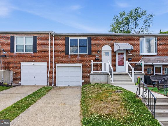 4th image of 11112 Dora Dr