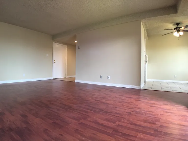720 W Imperial Ave — Photo 11