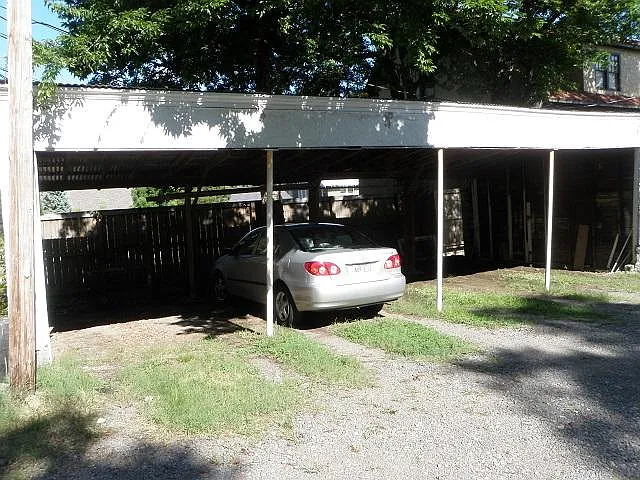 1004 Kavanaugh Blvd #1 — Photo 6