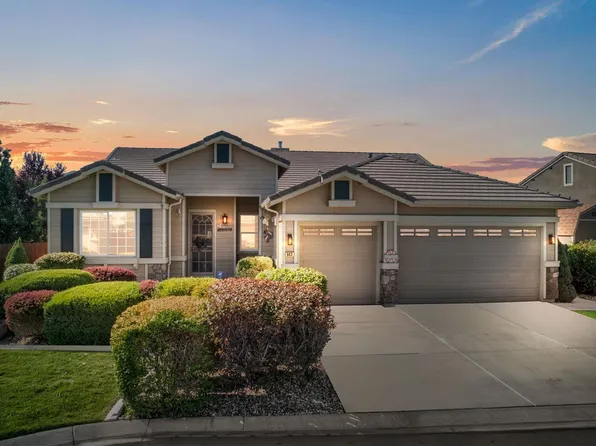 643 Saint Andrews Dr, Dayton, NV 89403