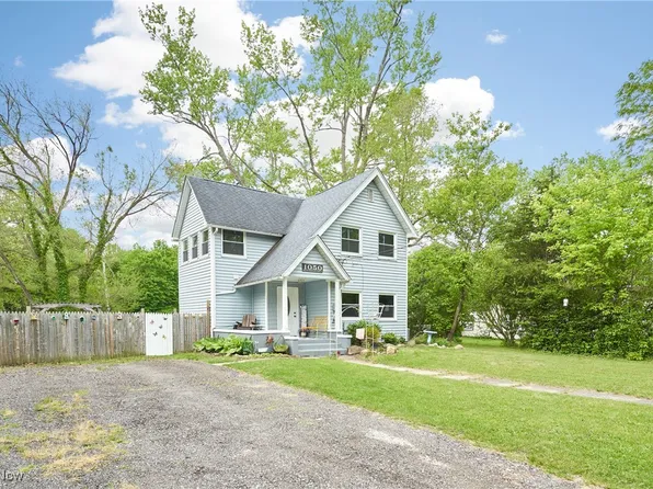 1050 W Main Ct, Geneva, OH 44041