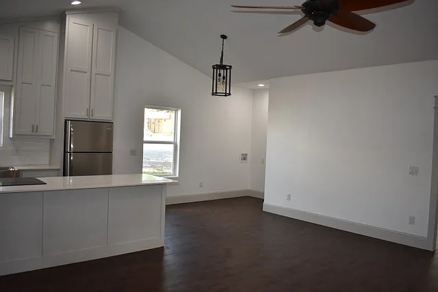 1216 W Nelson St — Photo 5