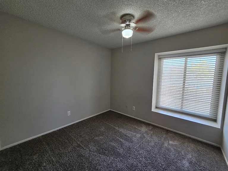 3213 W Royal Palm Rd — Photo 18