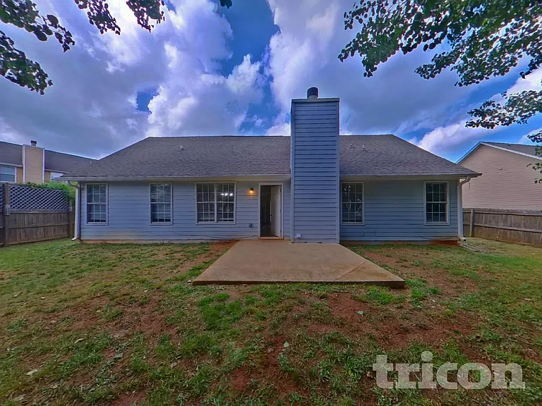 130 N Greenfield Cir — Photo 14