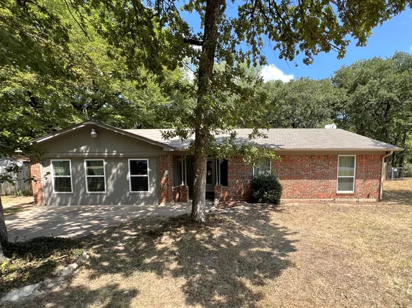 213 Glenhaven Dr, Azle, TX 76020