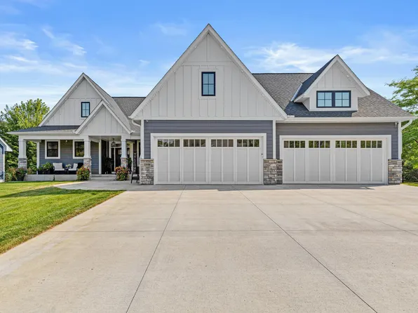 21009 Karoline Ct N, Forest Lake, MN 55025