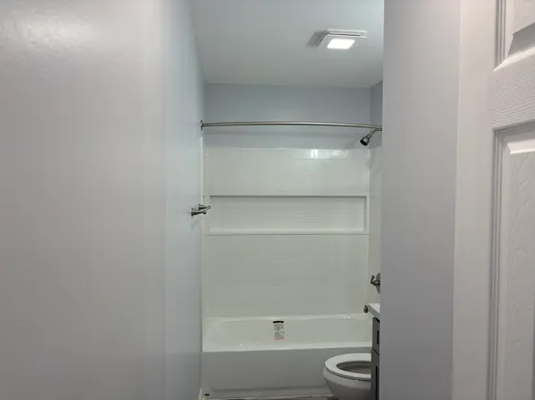 3006 Butternut Dr, Hampton, VA 23666