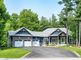 77 Mennill Dr, Springwater, ON L9X 0J2