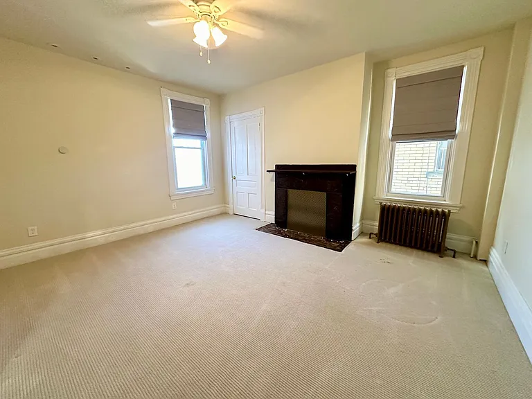 715 N Beatty St — Photo 11