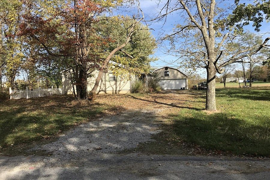 1st image of 122 Seminole Dr