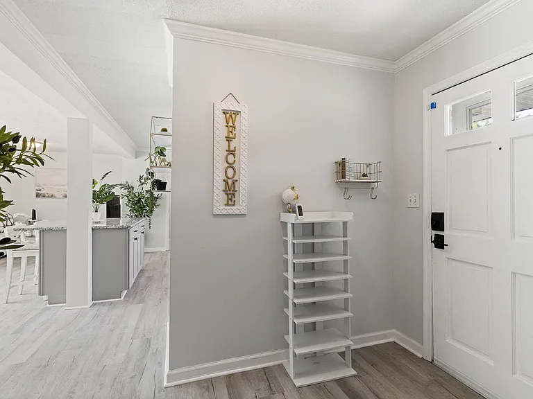 5614 Athens Ln — Photo 10