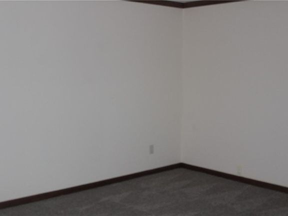 4th image of 230 Brandon Mill Cir