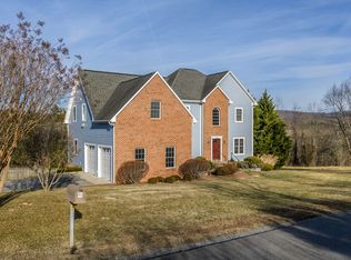 120 Skyhigh Ln, Lexington, VA 24450