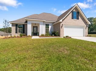 2703 Louis Cir, Crestview, FL 32536