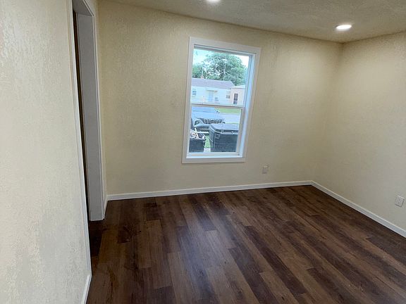 2nd image of 2922 SW 19th St