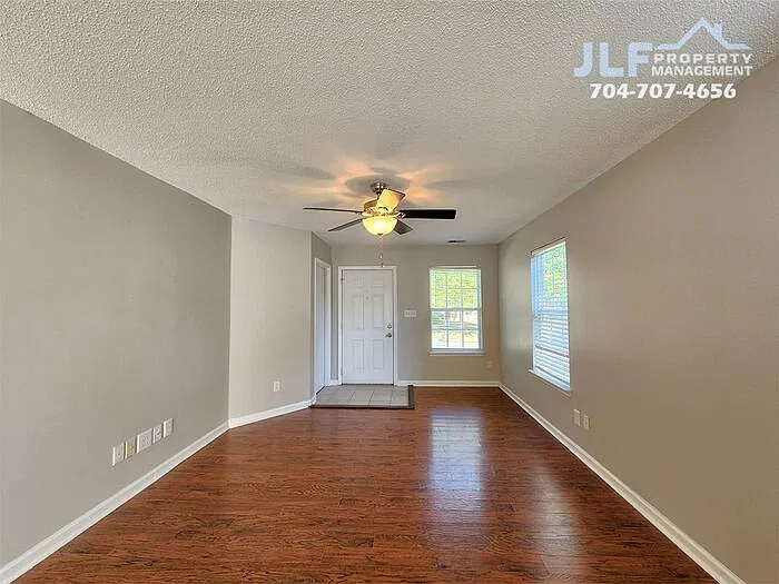 2 bed, 2.0 bath, 1000 sqft, $1,650 — Photo 2