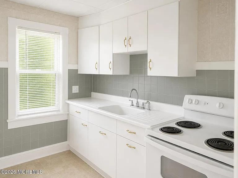 207 Howard St #2 — Photo 2