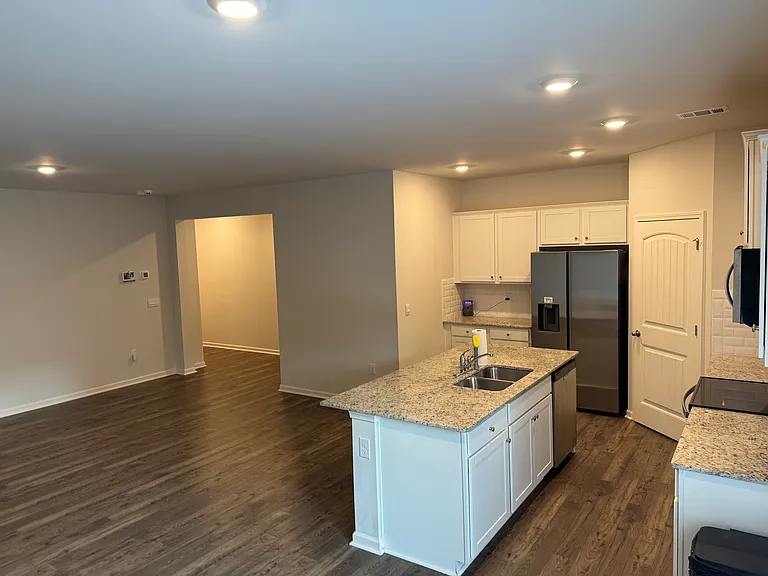 300 Stoneybrook Dr — Photo 20