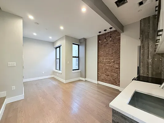 Rented by Doorway NYC, LLC | media 15