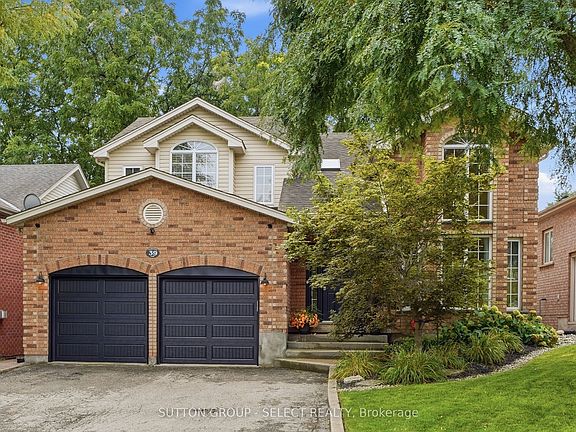 2nd image of 39 Carolinian Ln