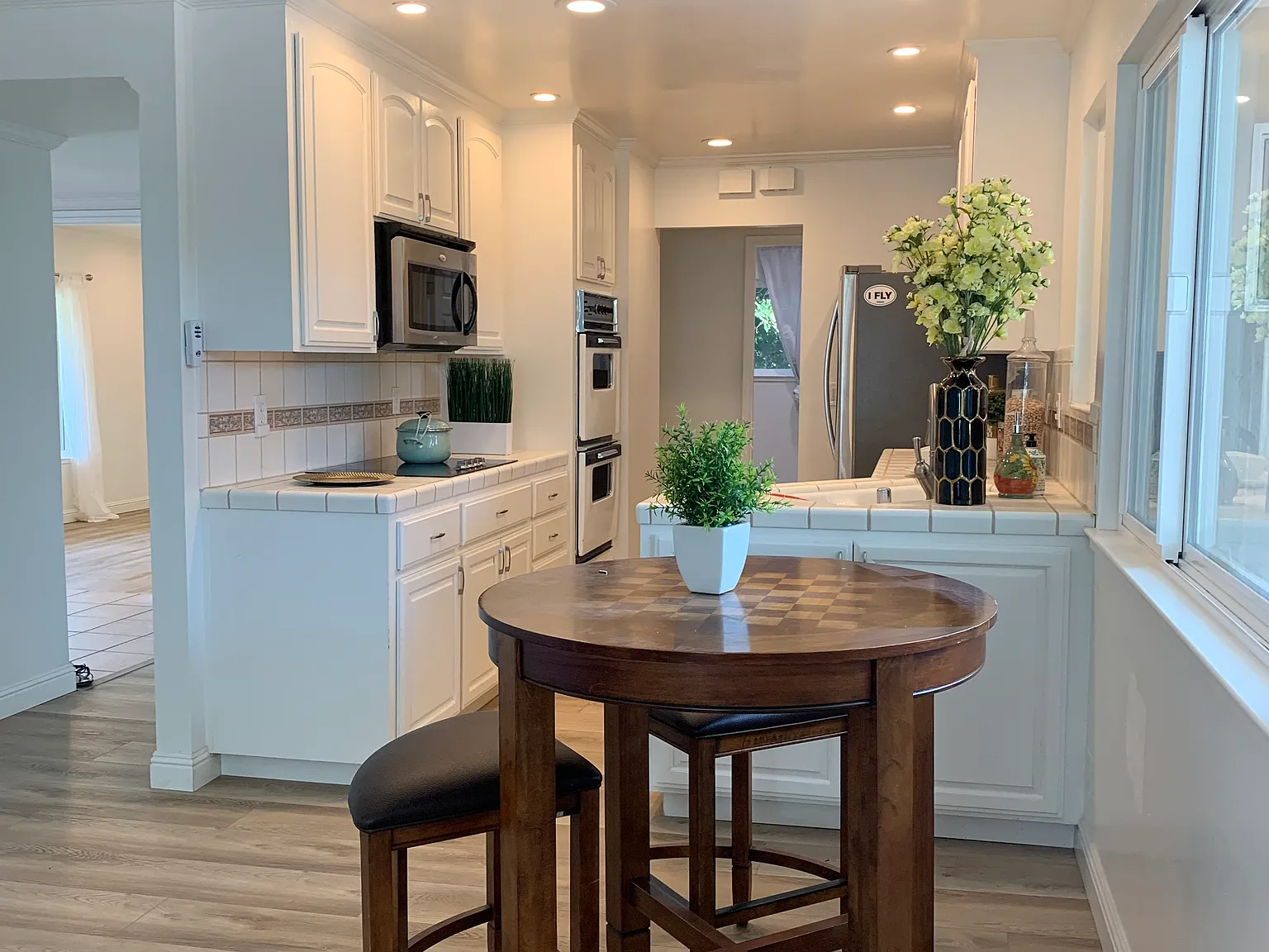 3264 Parkhaven Dr — Photo 4