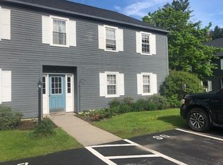 98 Twin Oaks Ter, South Burlington, VT 05403
