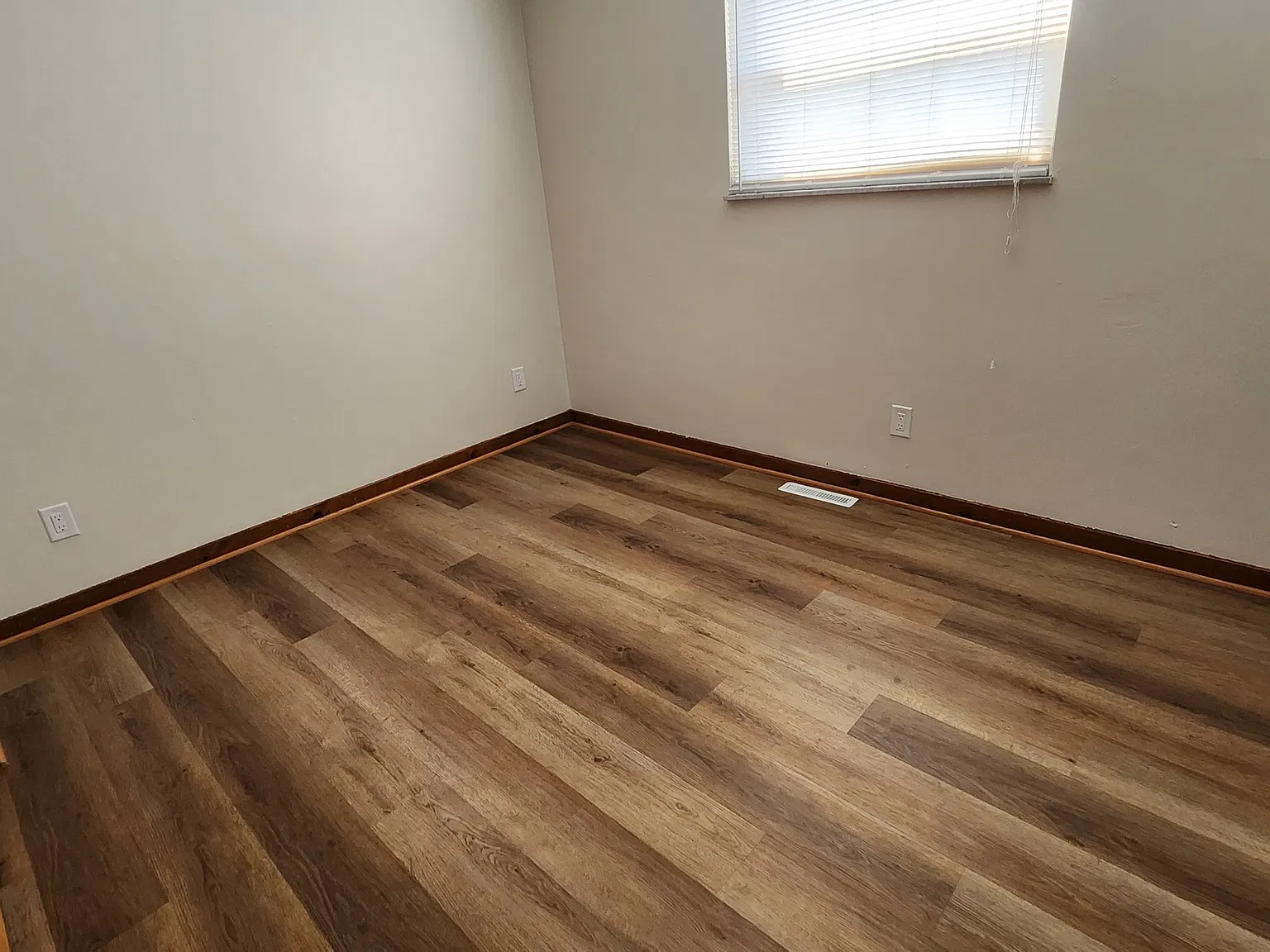 6364-66 Chippenhook Ct - 6364 — Photo 3