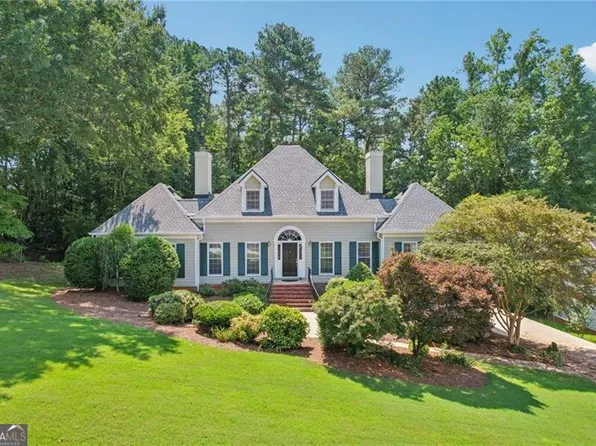 9532 Clear Lake Ct, Douglasville, GA 30135