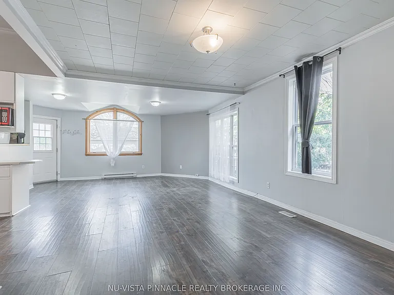 132 Wharncliffe Rd N #BACK — Photo 5