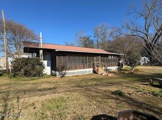 177 Hodges Camp Rd, Woodville, MS 39669