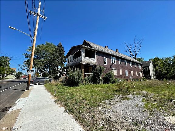 3rd image of 12112 Union Ave