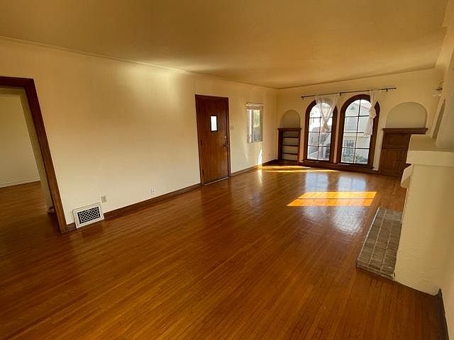 1st image of 163 Prospect Ave #B