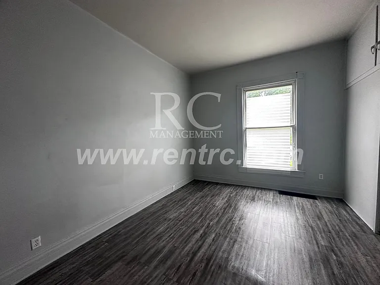 708 Harmon St — Photo 10