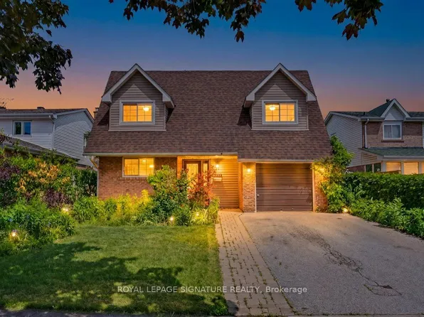 1580 Alwin Cir, Pickering, ON L1V 2W2