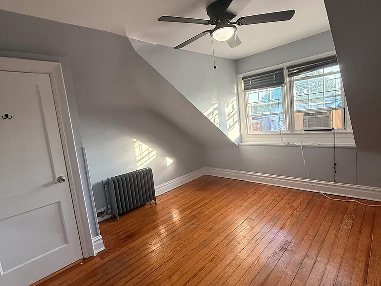 56 Warner Ave #3 — Photo 8