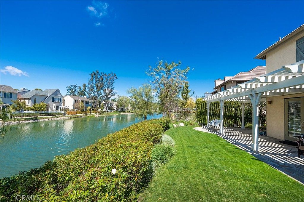 27052 W Island Rd, Valencia, CA 91355 | MLS #SR25079812 | Zillow