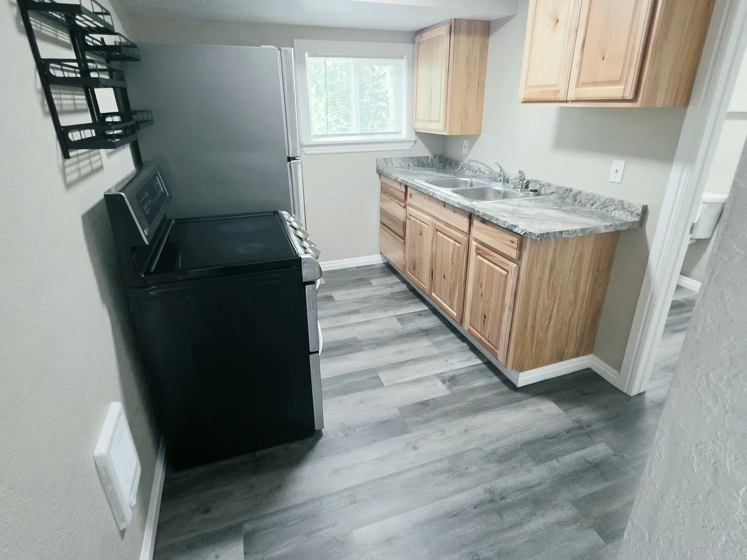 2 bed, $2,000 — Photo 2