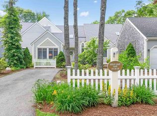 16 Gold Leaf Ln, Mashpee, MA 02649