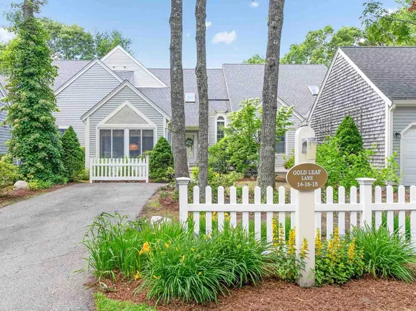 16 Gold Leaf Lane, Mashpee, MA 02649