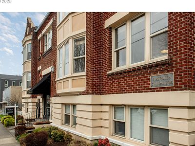 1529 SE Hawthorne Blvd APT 105, Portland, OR, 97214