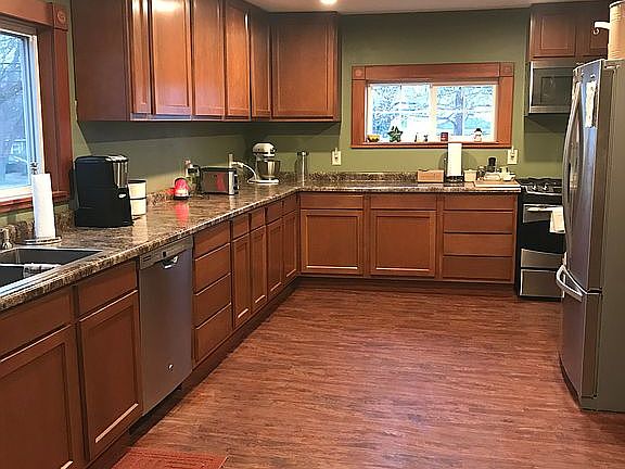 Larger kitchen all new 