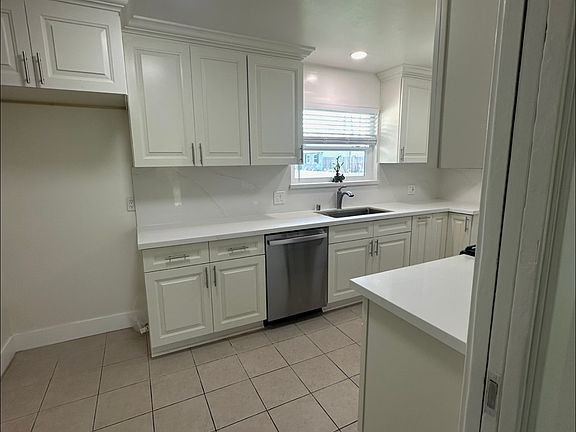 4th image of 1413 Morse Ave