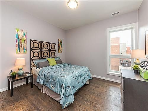 4th image of 2545 W Congress Pkwy APT 1E