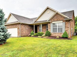 3808 Stone River Ct, Louisville, KY 40299