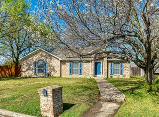 10508 Holly Grove Dr, Fort Worth, TX 76108